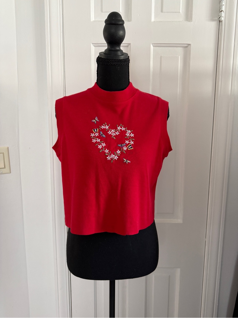 BonWorth Red Sleeveless Heart Floral Knit Tank